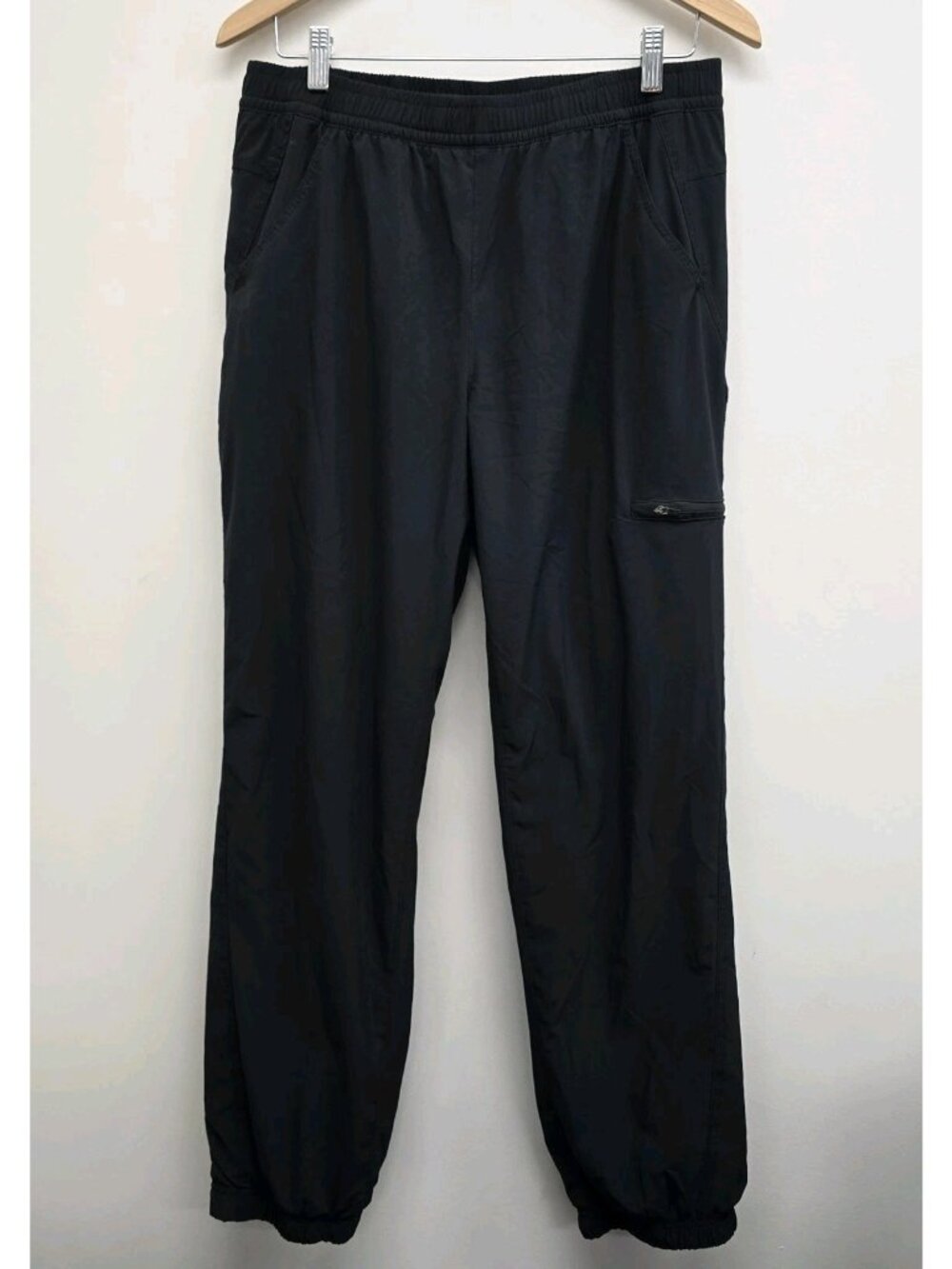 Eddie Bauer Fleece Lined Trail Joggers Womens 10 Black Cargo Pants Zip Pocket